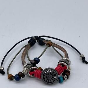 Cool Leather Bracelet, Can be made Larger or smaller. Excellent condition!